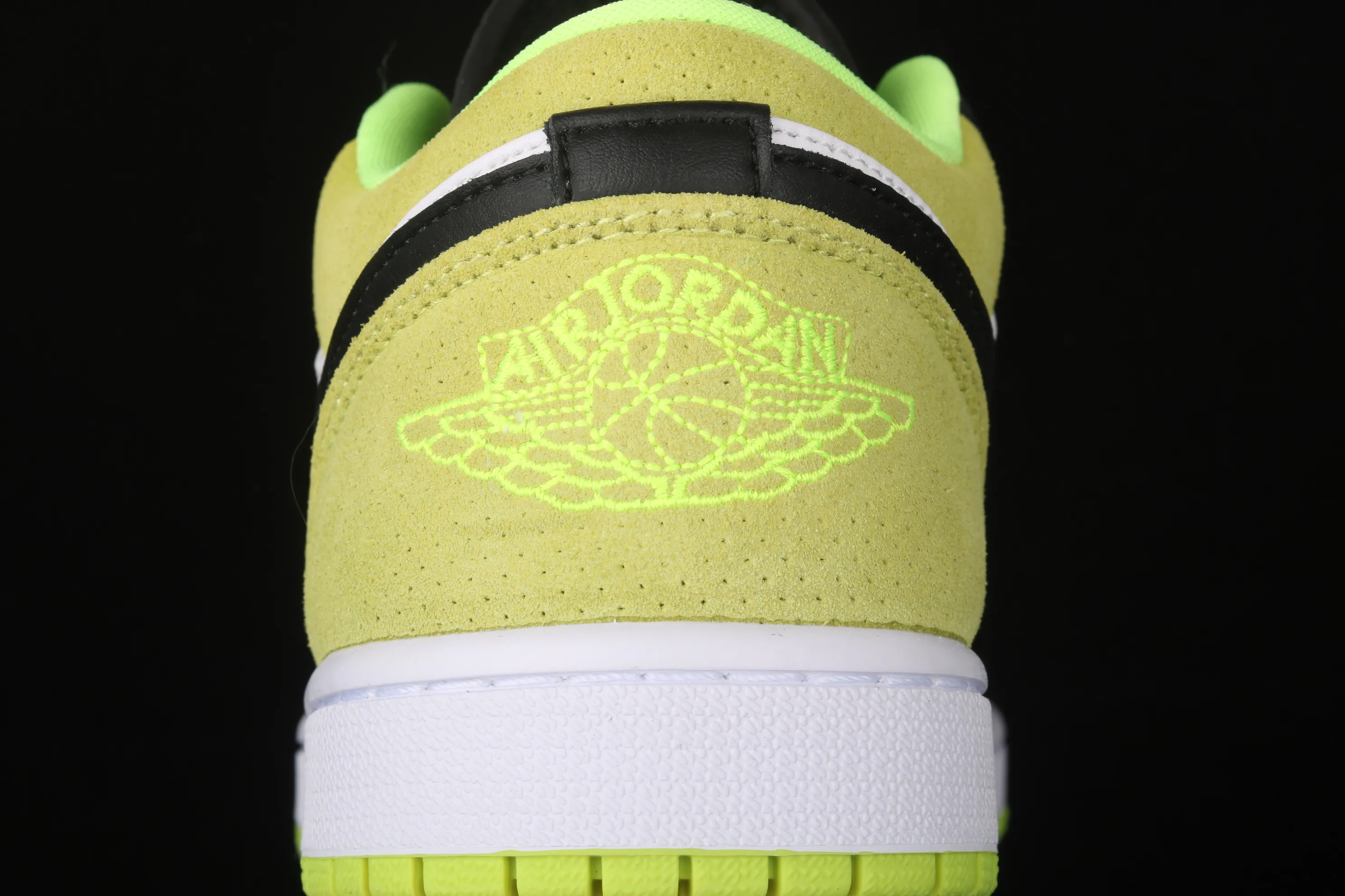 All categories Air Jordan Jordan series basketball shoes Air Jordan 1 Low Air Jordan 1 Low AJ1 Joe 1 low fluorescent green black toe CK3022-003